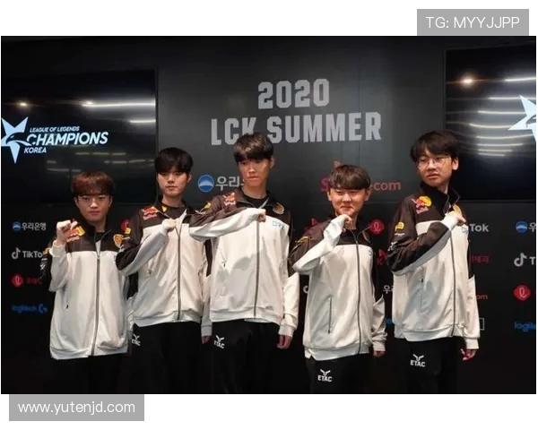 V5战队在大师赛积分榜上以98分稳居第一展现强劲实力 V5战队在大师赛积分榜上以98分稳居第一展现强劲实力