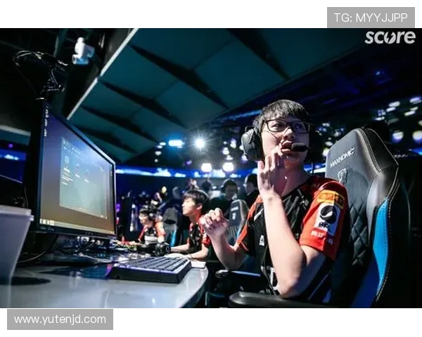 EDG战队在DOTA2中的技术解析与战术创新探讨 EDG战队在DOTA2中的技术解析与战术创新探讨