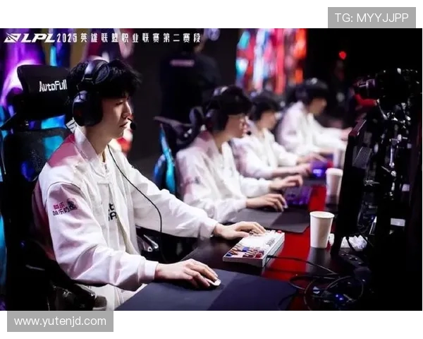 V5战术引发热议电竞圈内外对其策略的深度剖析与讨论 V5战术引发热议电竞圈内外对其策略的深度剖析与讨论