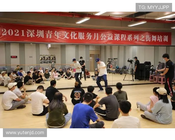 武汉街舞队与深圳街舞队赛后复盘团队协作的精彩瞬间与经验分享