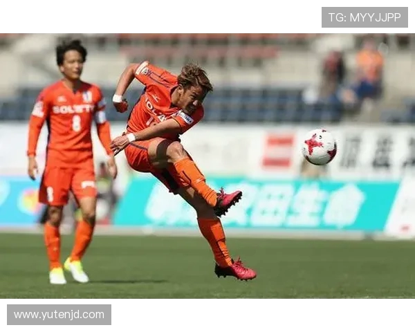 大宫松鼠与冈山禄雉激战正酣谁能在这场对决中笑到最后