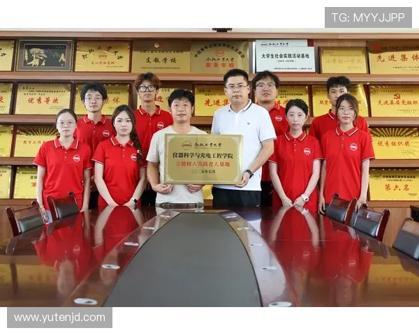 朱荣振：从学术研究到社会实践的多维探索与创新之路