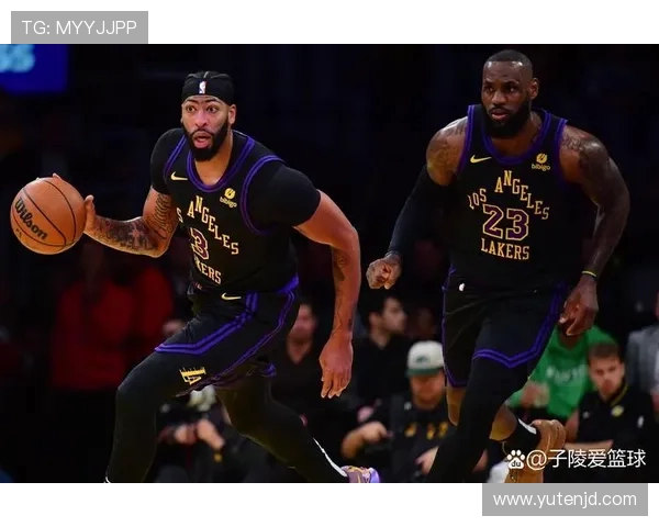 湖人对掘金第四场激战回顾:精彩瞬间与关键时刻分析 湖人对掘金第四场激战回顾:精彩瞬间与关键时刻分析