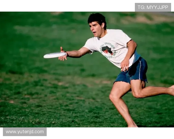 上海飞盘队在全国飞盘配合排行榜中荣获第六名的佳绩引发关注